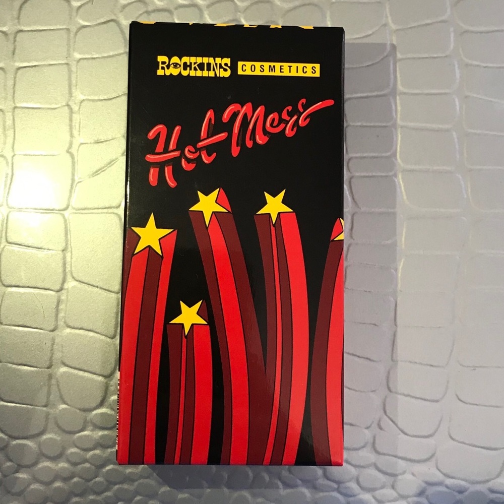 Hot mess eye gel pen